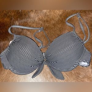 Black and white bikini top